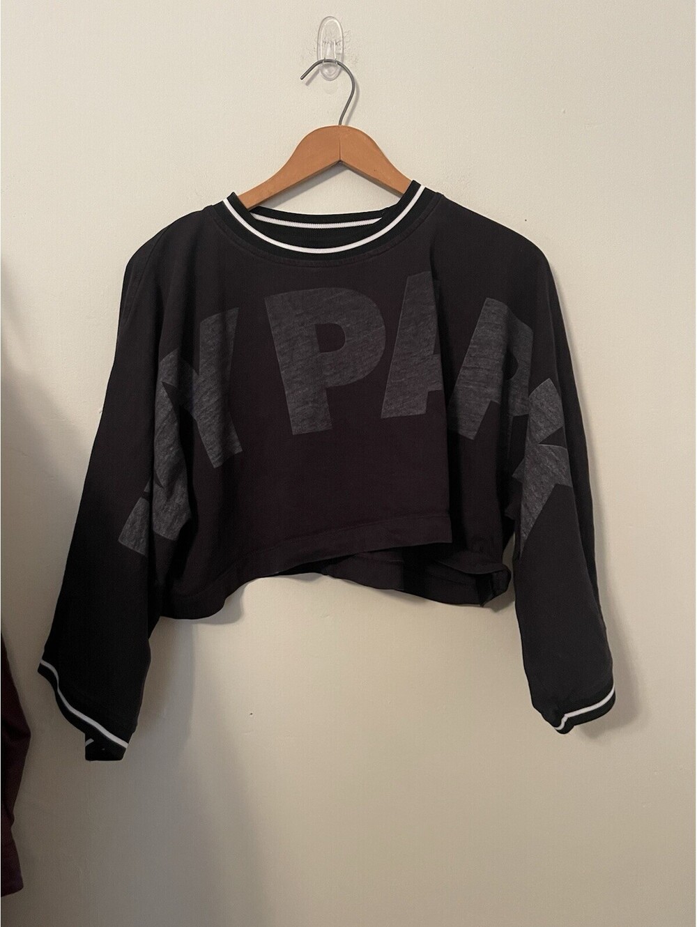 Ivy Park Women Black Cropped Logo Top Long Dolman Sleeve XS